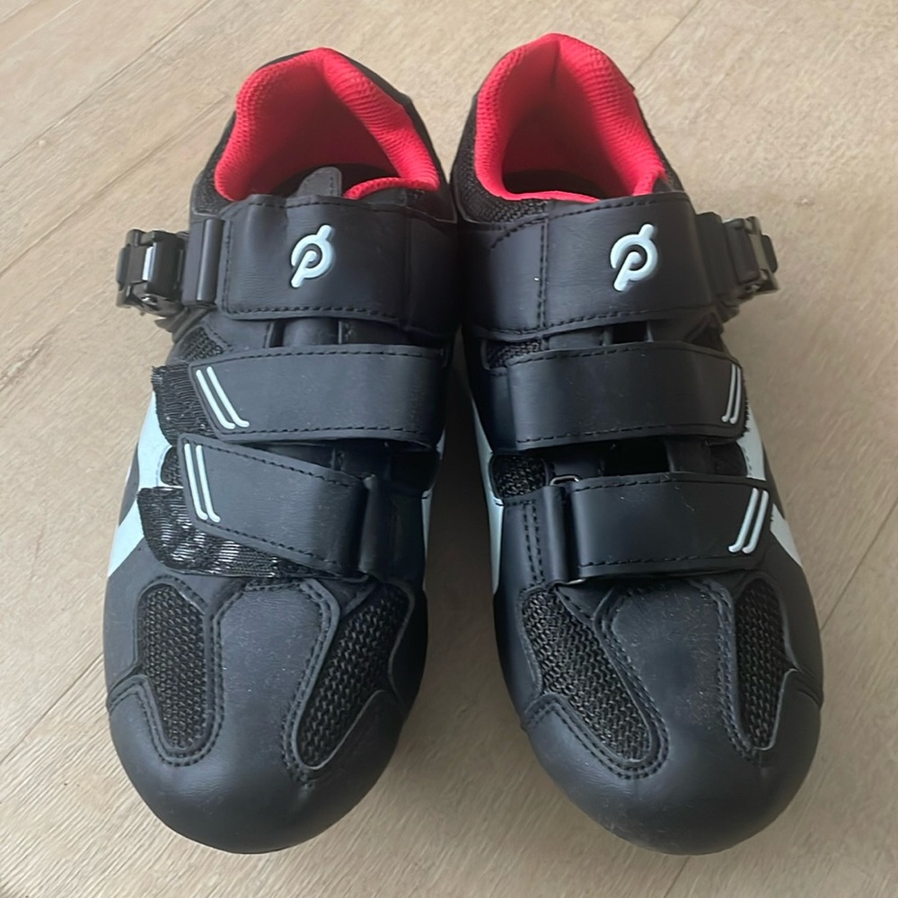 Peloton shoes - size 39 - worn twice!